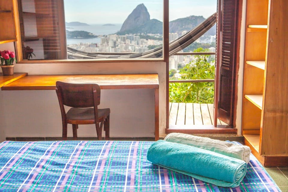 Bed, Natural landscape, View (from property/room), Balcony/Terrace, Photo of the whole room, Bedroom, Mountain view, Sea view, towels