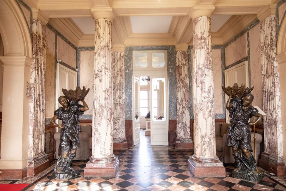 Property building, Facade/entrance, Decorative detail