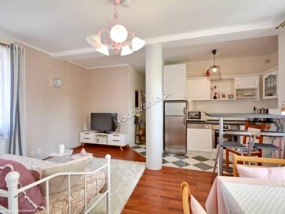 Kitchen or kitchenette, Living room, Seating area