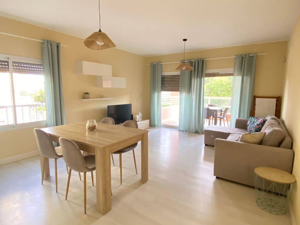 "Sun & Beach", 150m from Beach, LitoralMar Apartment in Portimao