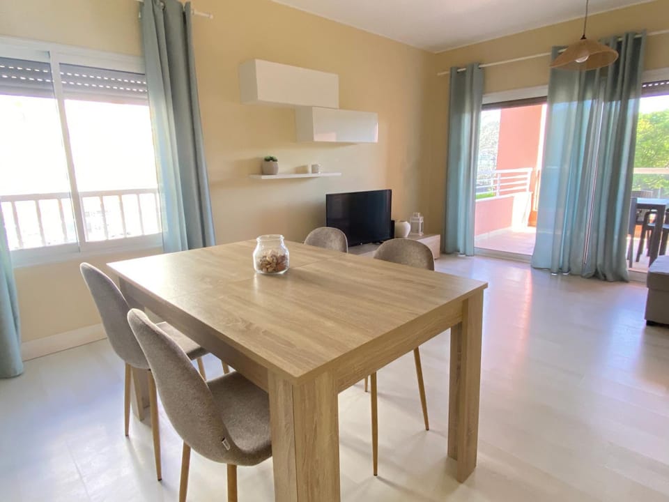 "Sun & Beach", 150m from Beach, LitoralMar Apartment in Portimao