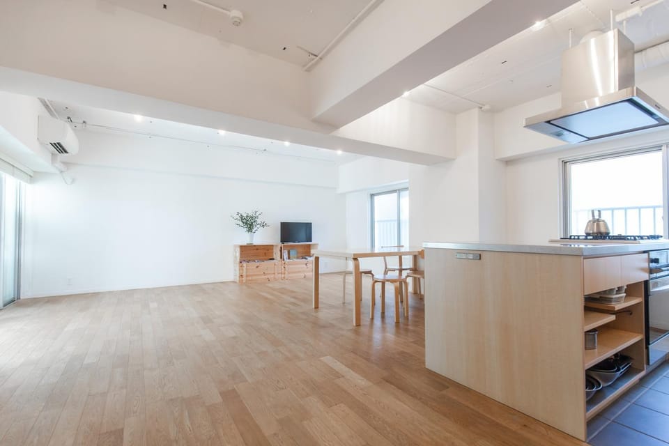 TV and multimedia, Kitchen or kitchenette, Living room, Dining area