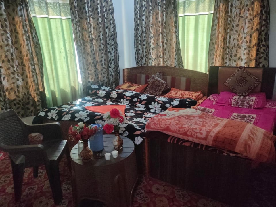 Hotel Irshad Home Stay Bed and Breakfast in India