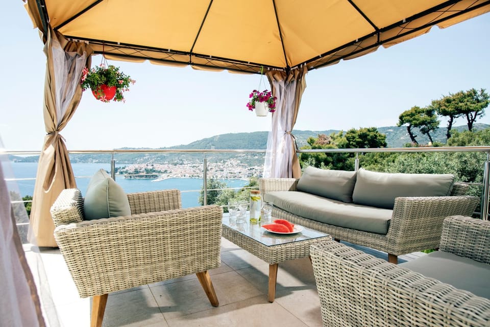 Patio, Balcony/Terrace, Seating area, Sea view