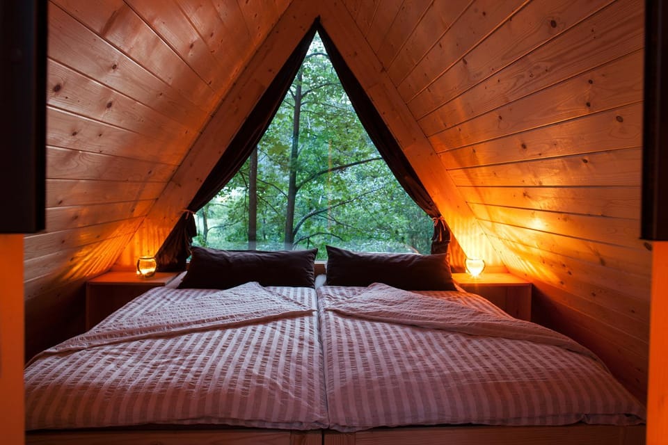 Bed, Mountain view, River view