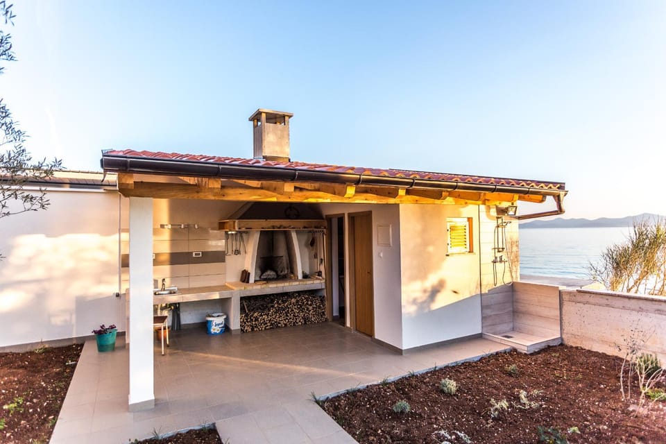 Property building, BBQ facilities