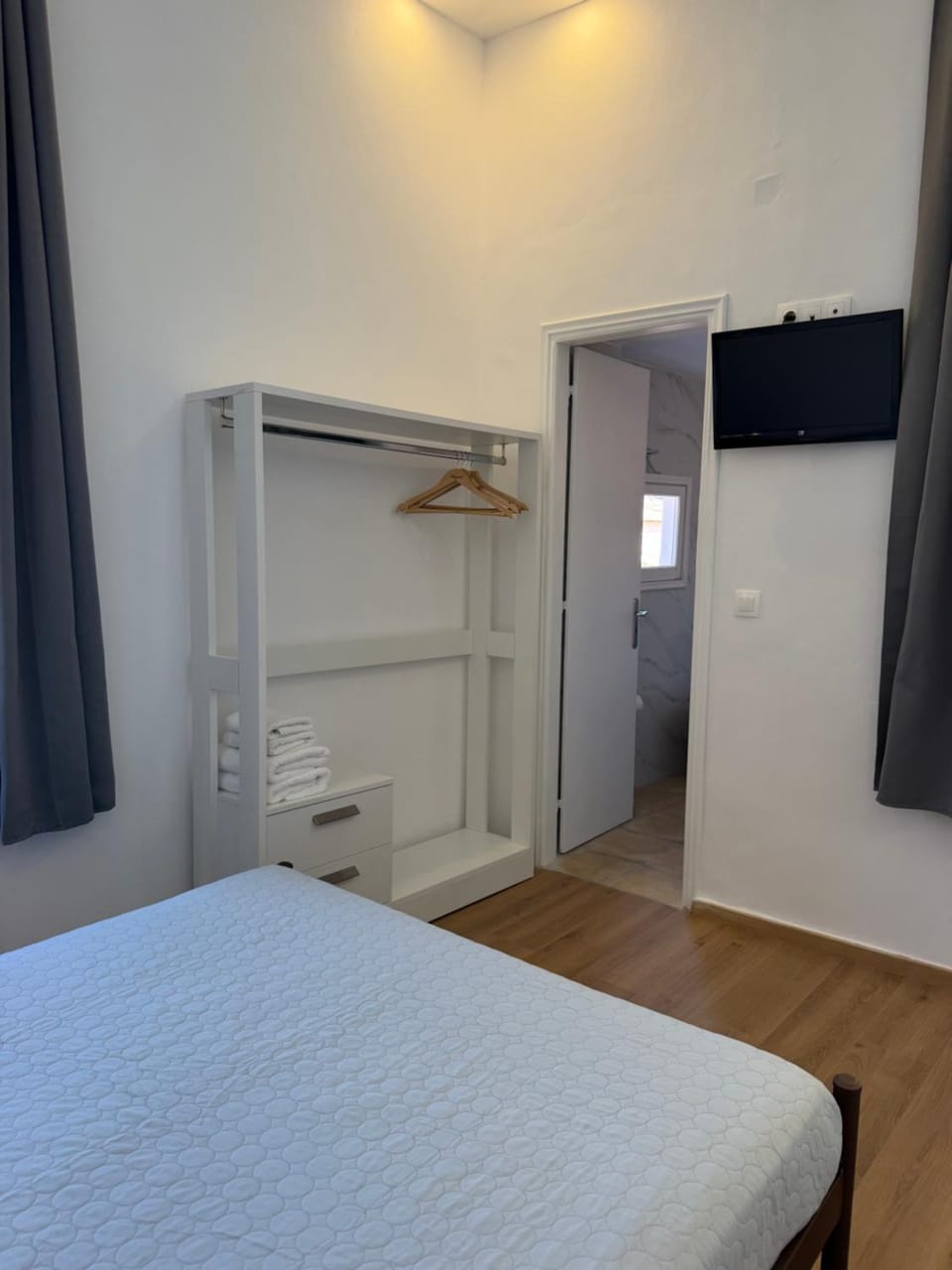 Douskos Guesthouse Bed and Breakfast in Islands