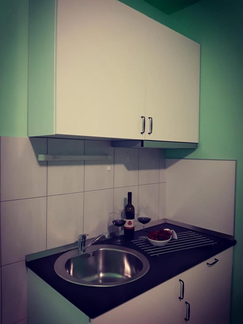 Kitchen or kitchenette, Food and drinks