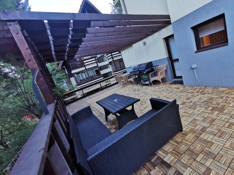Patio, BBQ facilities, Garden, Balcony/Terrace, Dining area