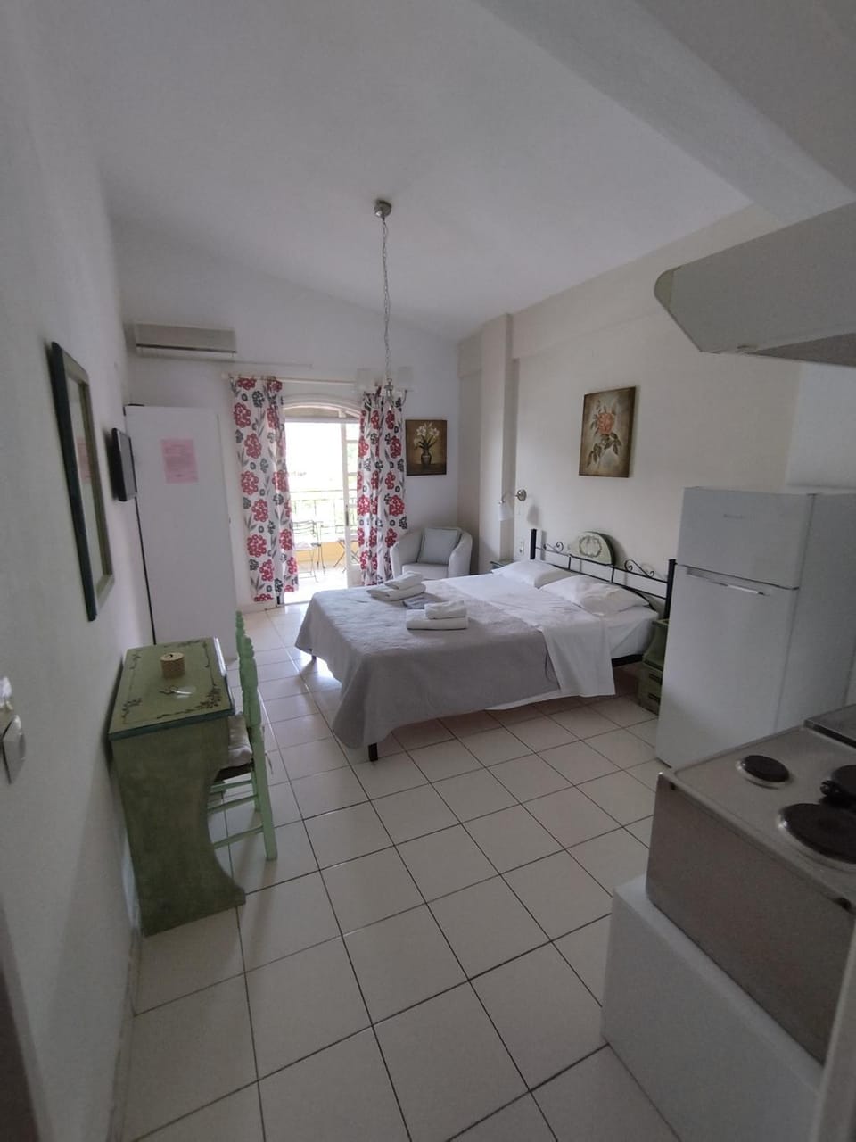 Fofos Rooms Apartment hotel in Peloponnese, Western Greece and the Ionian