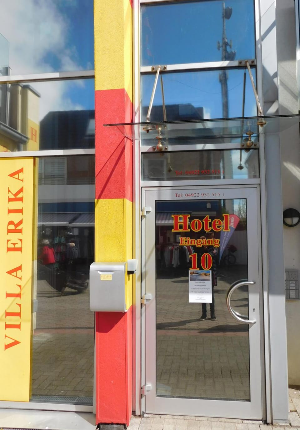 Property building, Facade/entrance