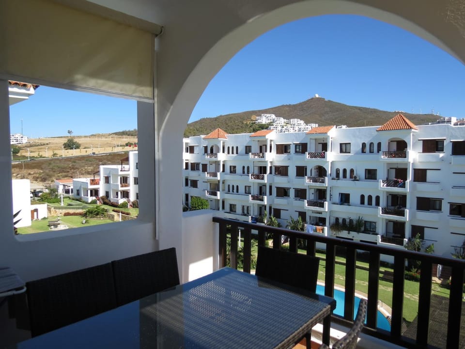 Balcony/Terrace, Dining area, Garden view, Mountain view, Pool view