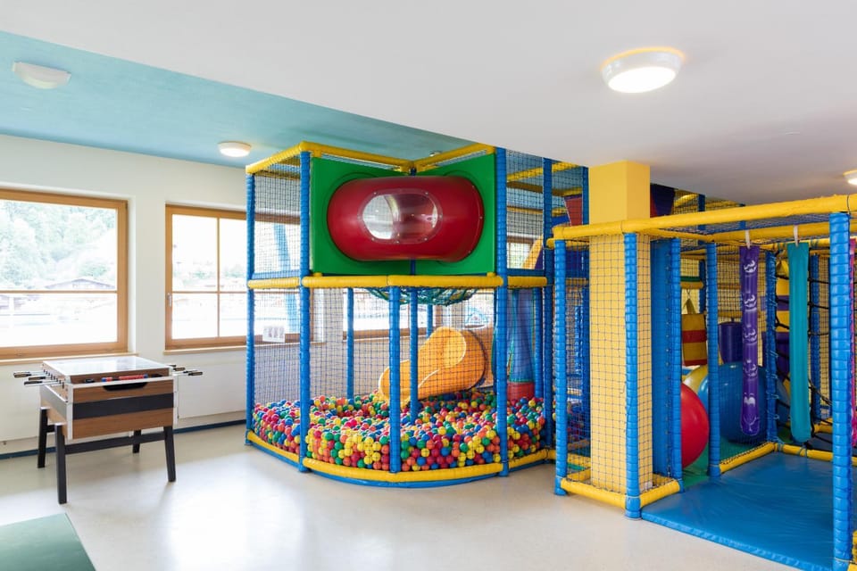 Children play ground, Game Room, Decorative detail, Kids's club, On site