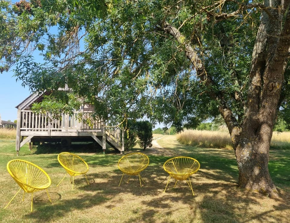 Shanti Lac Cabanes gîtes insolites et espace bien-être Bordeaux Nature lodge in Nouvelle-Aquitaine