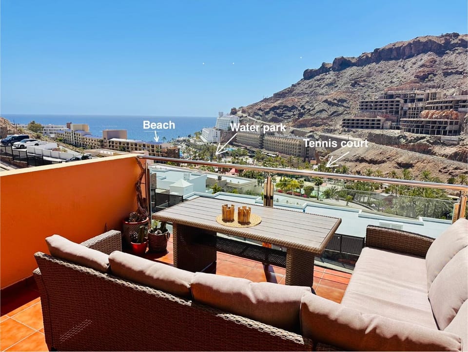 Nearby landmark, View (from property/room), Balcony/Terrace, Sea view