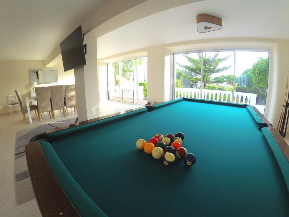 Patio, Communal lounge/ TV room, Billiard, Area and facilities
