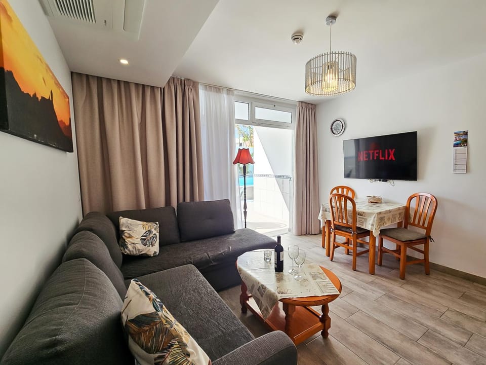 Living room, air conditioner