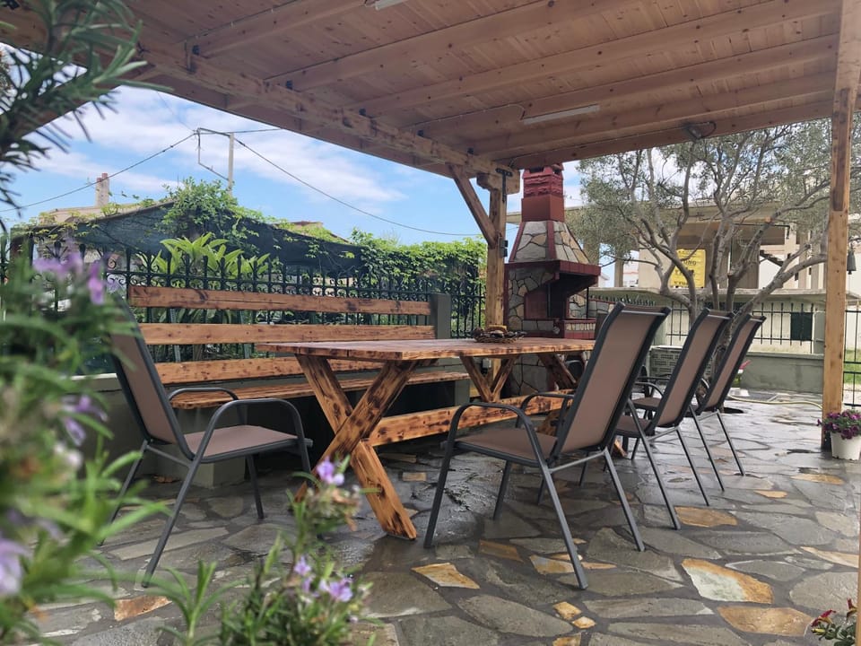 BBQ facilities, Garden