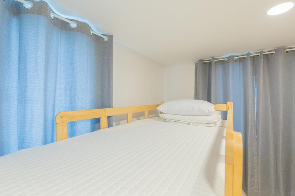 James Blue Hostel Bed and Breakfast in South Korea