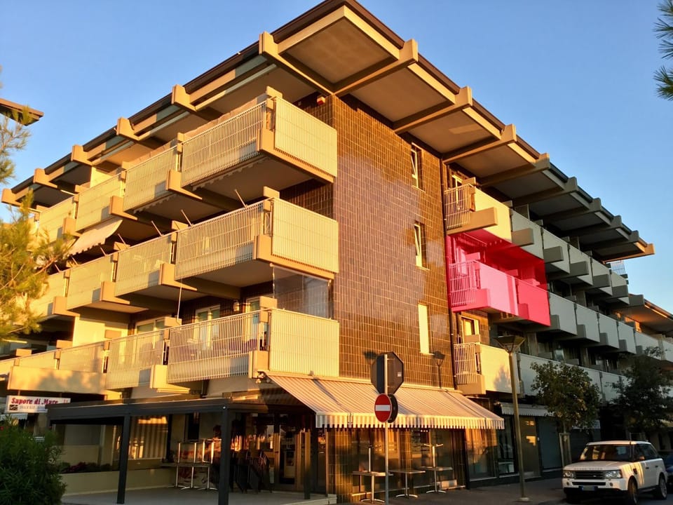 Property building, Balcony/Terrace