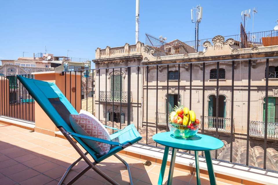 Day, View (from property/room), Balcony/Terrace, Balcony/Terrace, Street view, sunbed