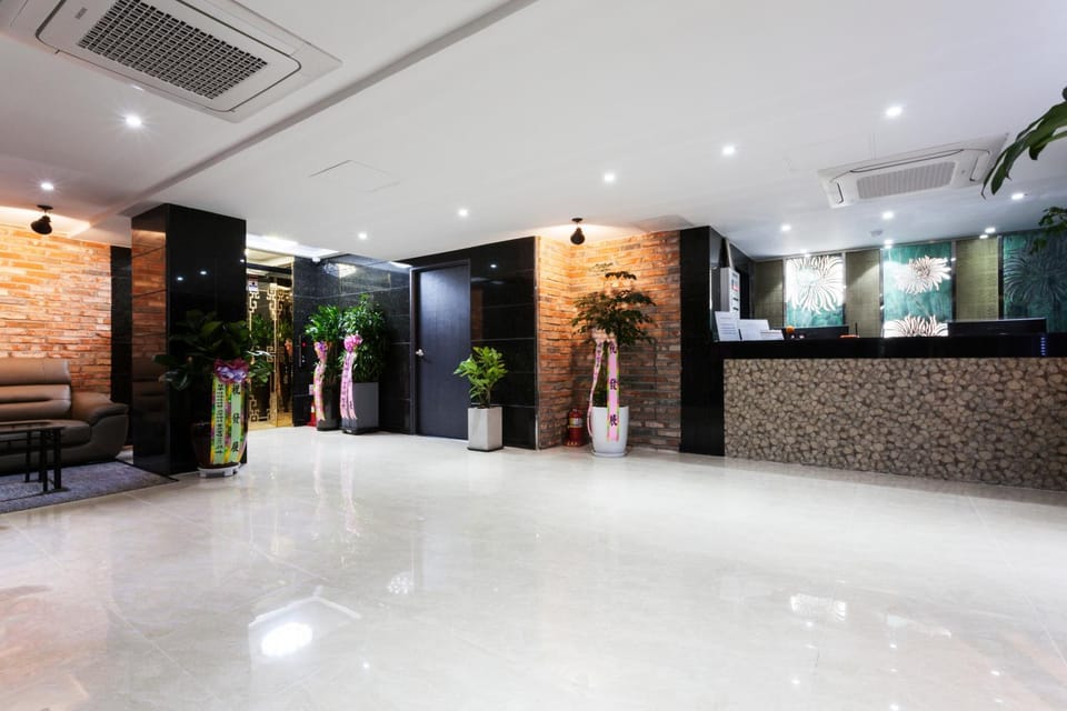 Facade/entrance, Lobby or reception