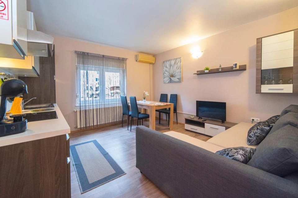 Apartments Grazia 111 - Jarun Lake Apartment in City of Zagreb
