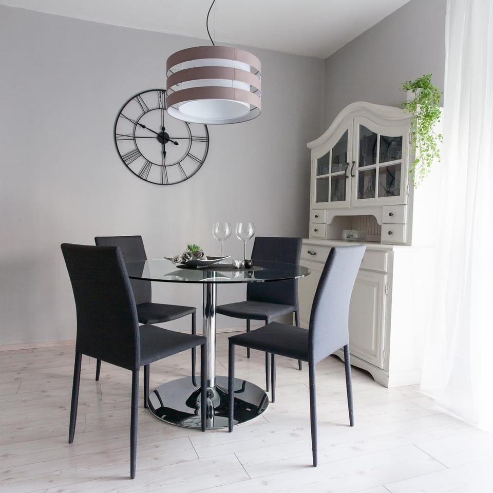 Food and drinks, Dining area