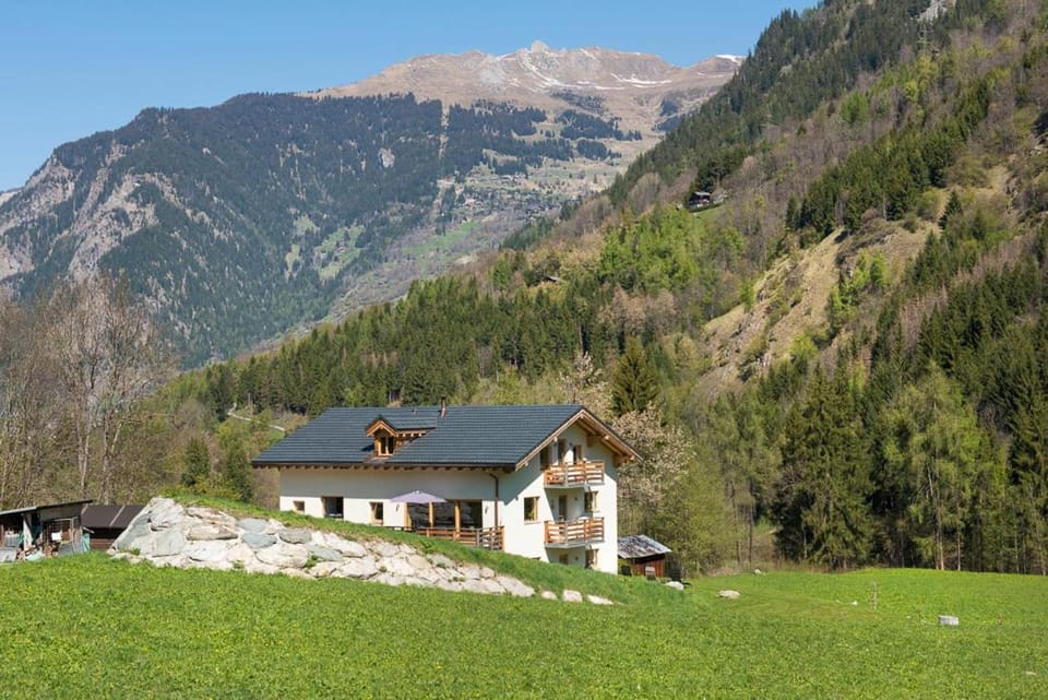 Ski and bike - holiday home Verbier Valley Bed and Breakfast in Bagnes