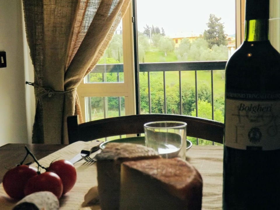 Coffee/tea facilities, View (from property/room), Balcony/Terrace, Balcony/Terrace, Kitchen or kitchenette, Living room, Dining area, Mountain view