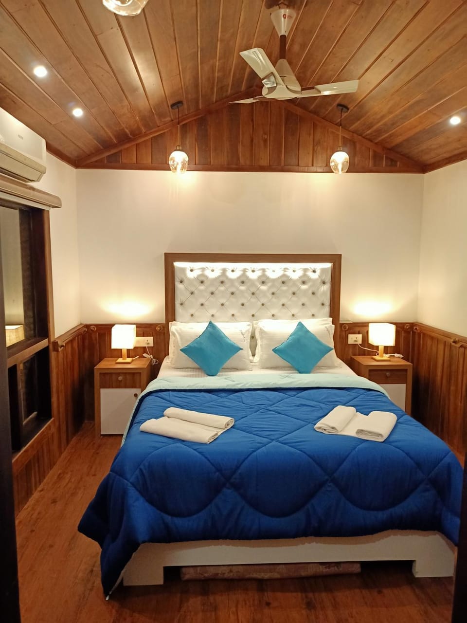 Why Not Houseboat Docked boat in Alappuzha