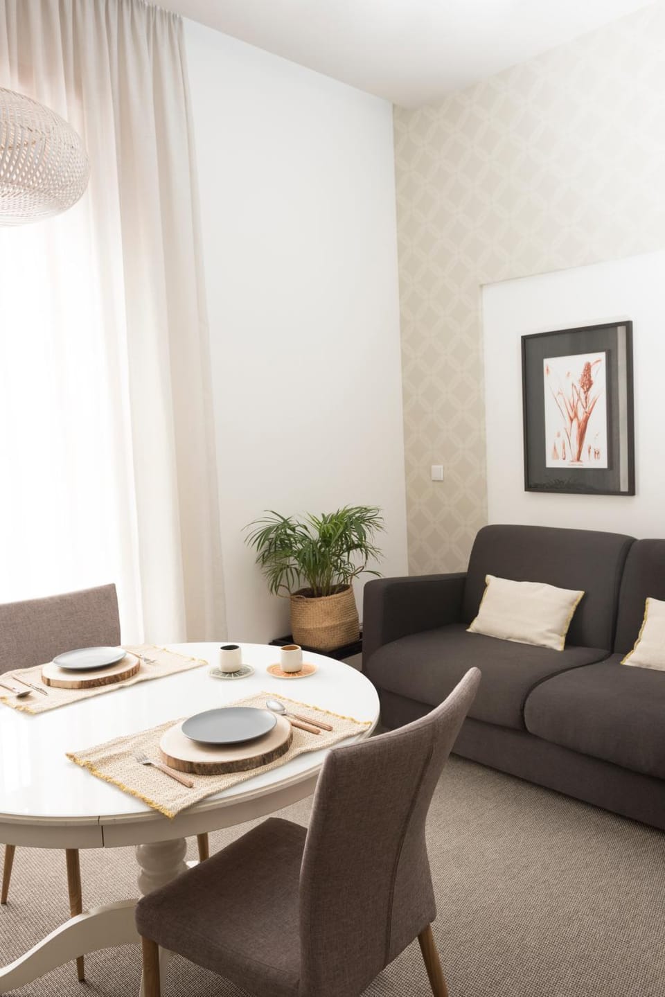 Living room, Seating area, Dining area