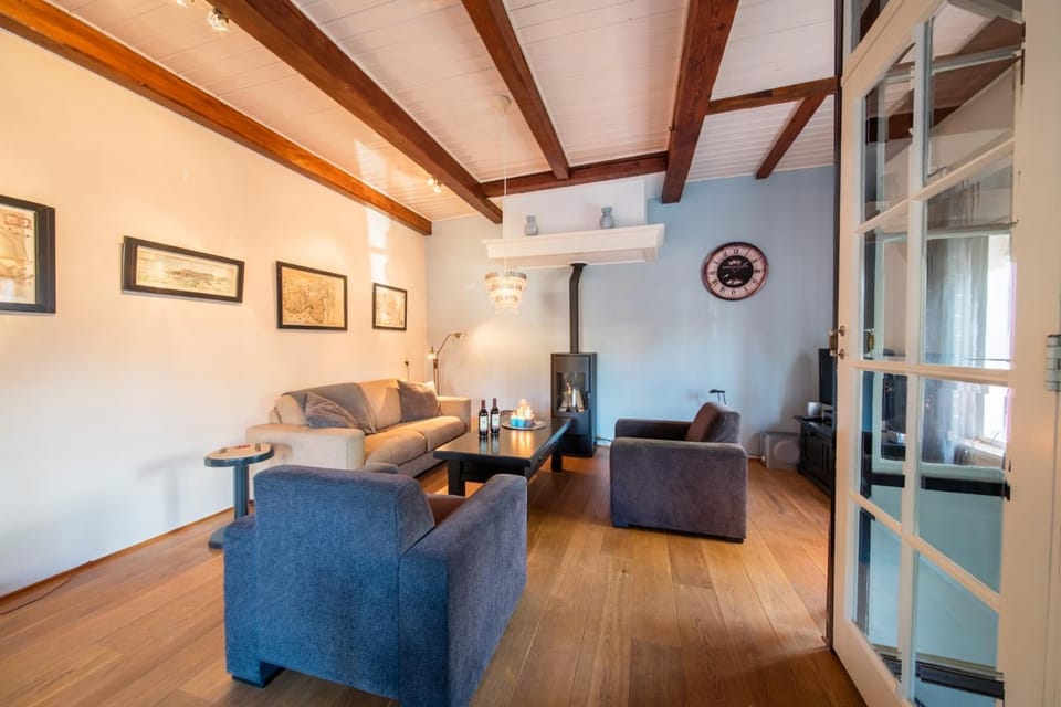 Living room, Seating area, flat iron