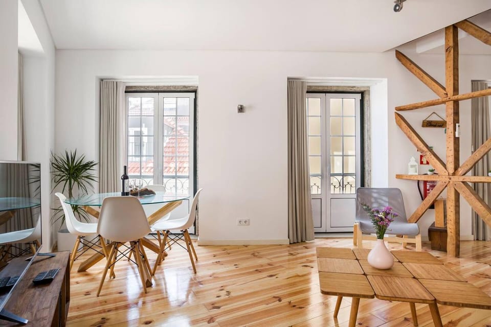 Stay in Santos Neighborhood, Lisbons Most Trendy Area Apartment in Lisbon