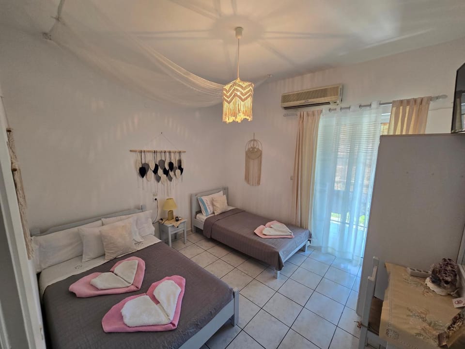 Athina Studios Bed and Breakfast in Magnesia Prefecture, Greece