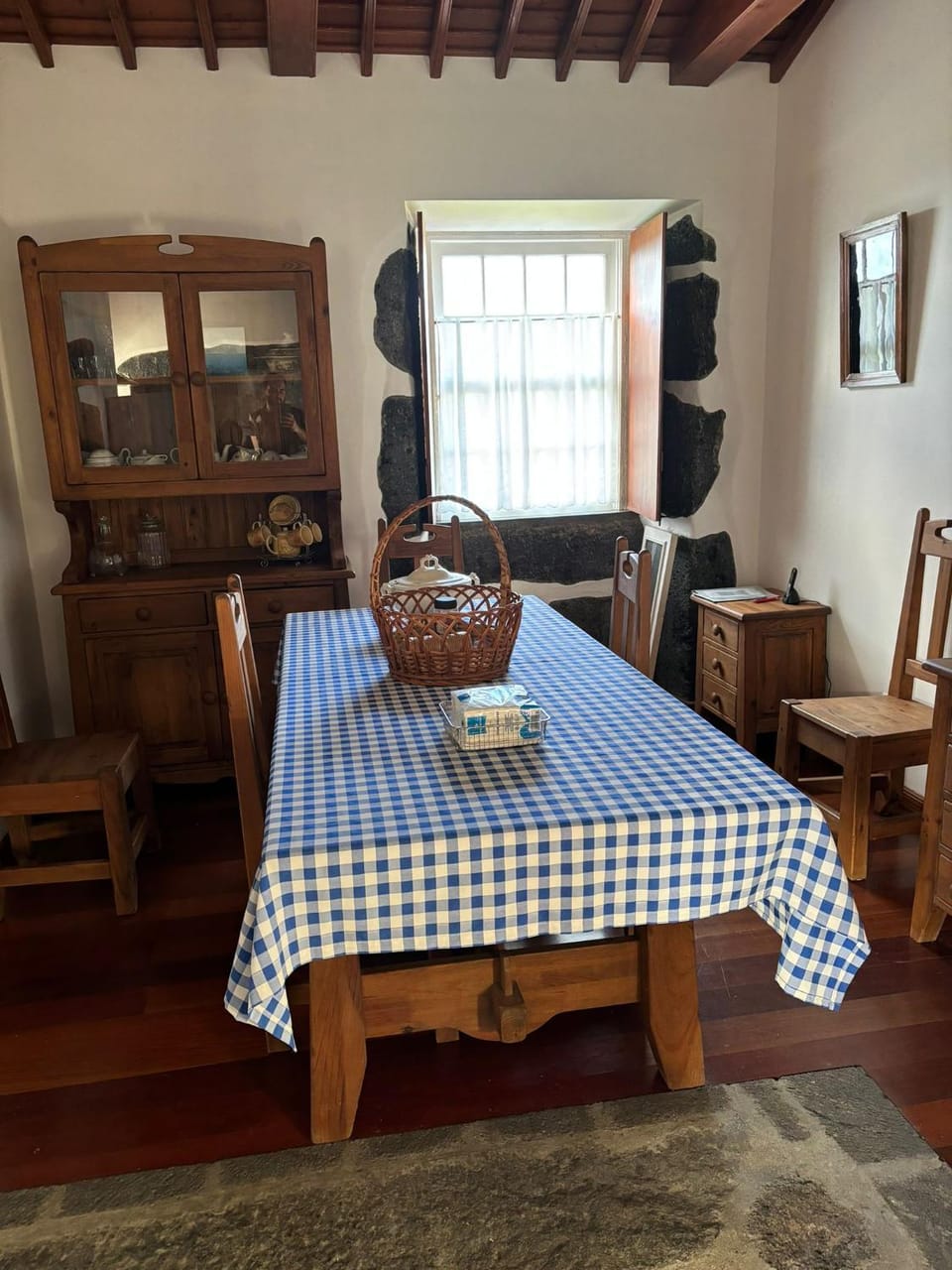 Dining area, Communal kitchen