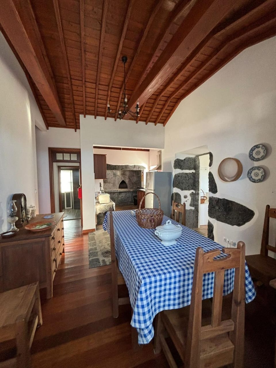 Kitchen or kitchenette, Kitchen or kitchenette, Communal kitchen