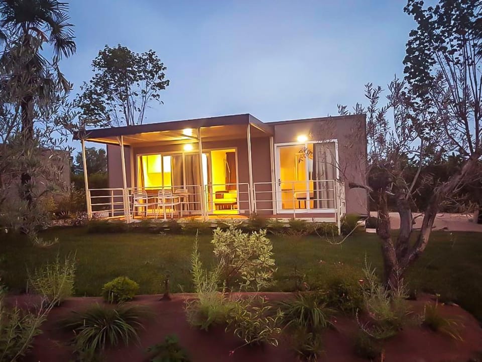 Garden, Balcony/Terrace