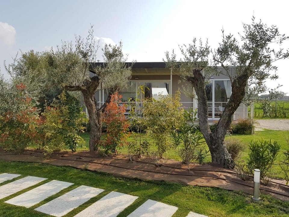 Property building, Garden