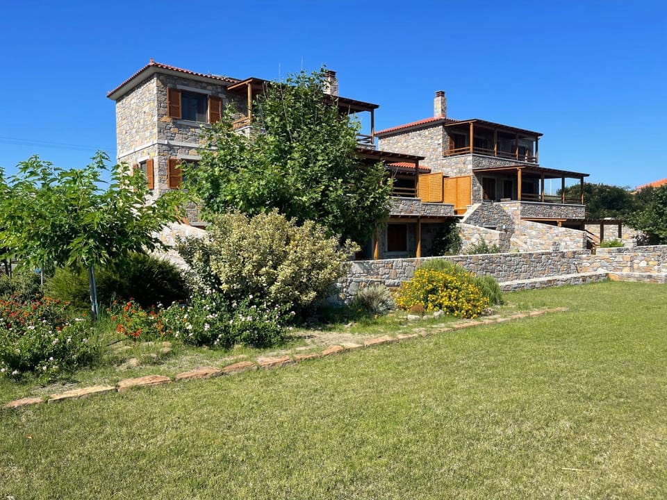 Property building, Garden, Garden