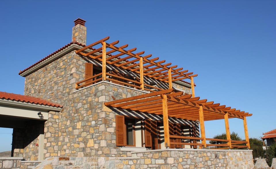 Property building, Balcony/Terrace, Sea view