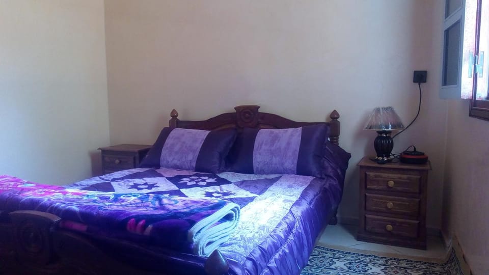 Bed, Other, Photo of the whole room, Decorative detail, Bedroom