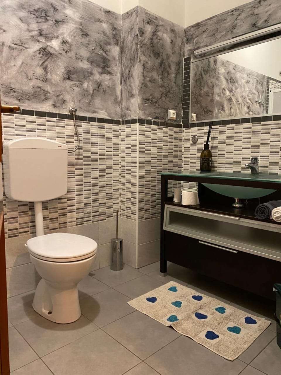 Toilet, Bathroom