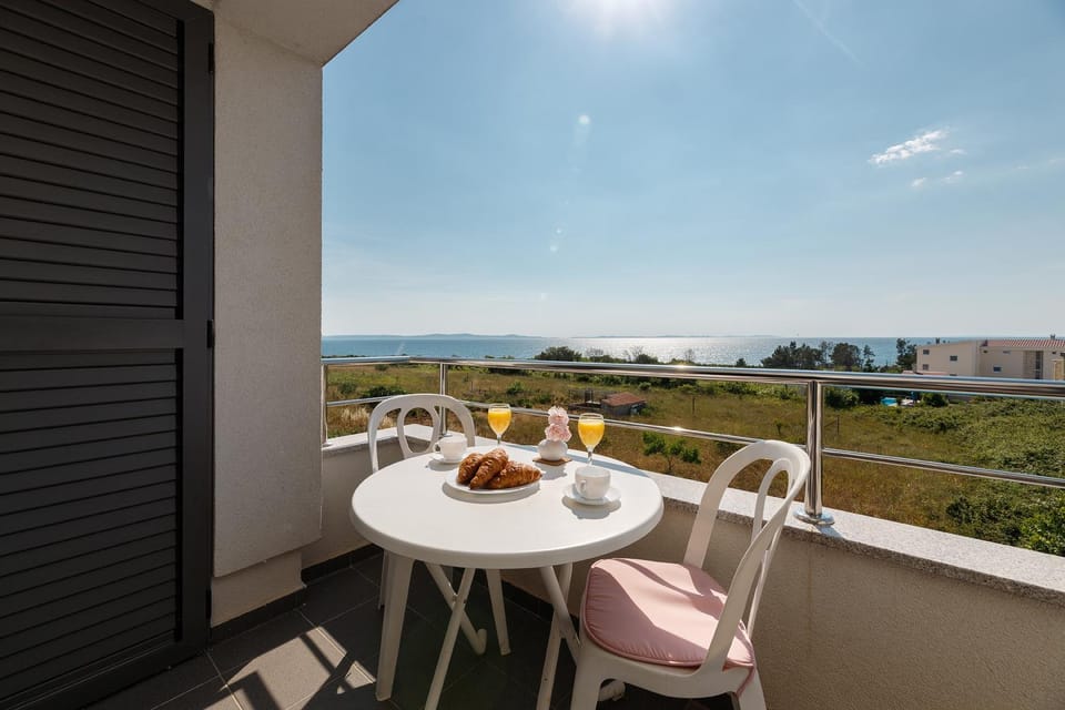 Balcony/Terrace, Balcony/Terrace