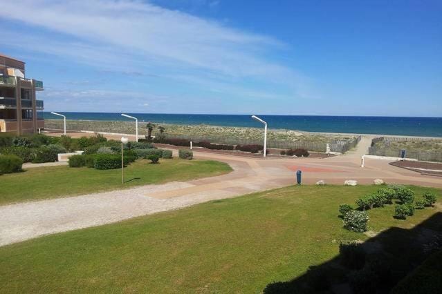 Garden view, Sea view