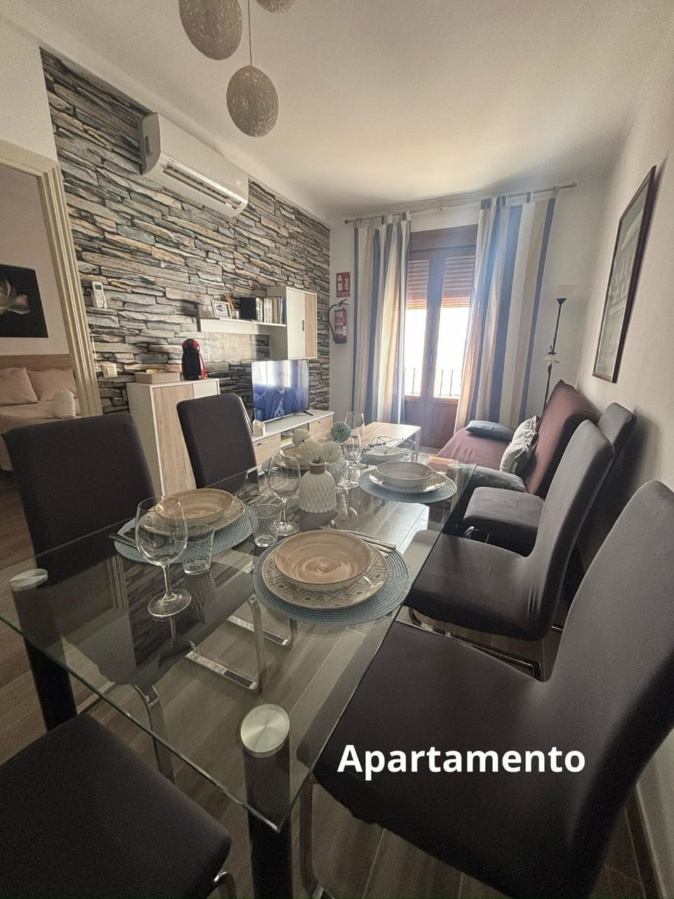 Communal lounge/ TV room, Living room, Dining area