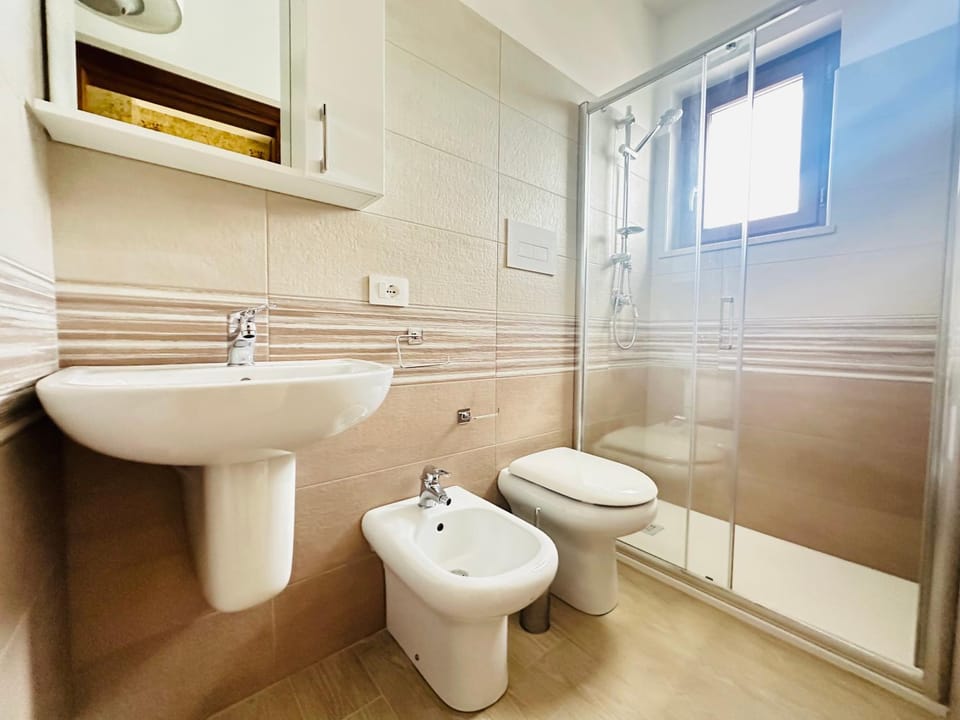Shower, Toilet, Bathroom, bidet