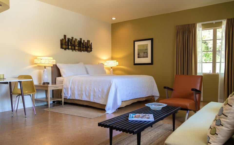 Bed, Seating area, Bedroom, Garden view, Inner courtyard view