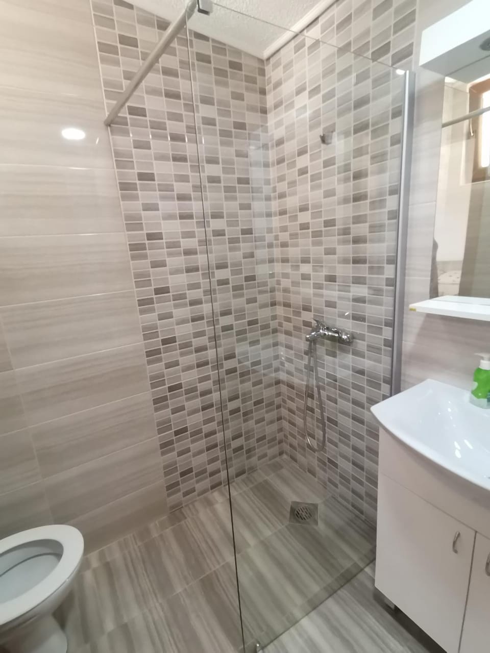 Guesthouse Zimovski Bed and Breakfast in Municipality of Ohrid, North Macedonia