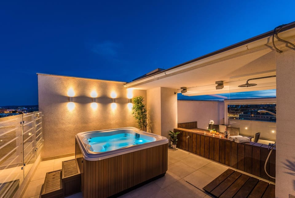 Penthouse with roof terrace with jacuzzi Apartment in Zadar